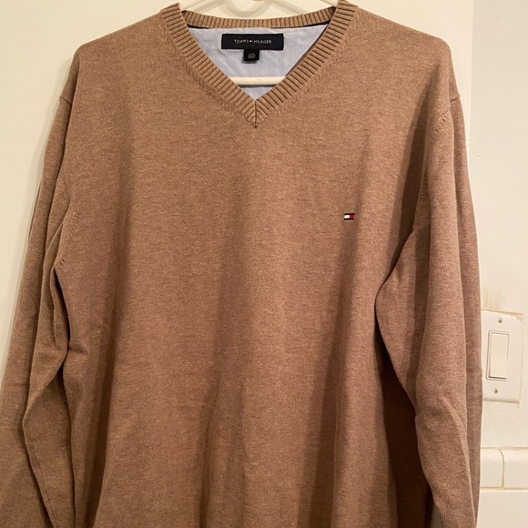 tan tommy hilfiger sweater